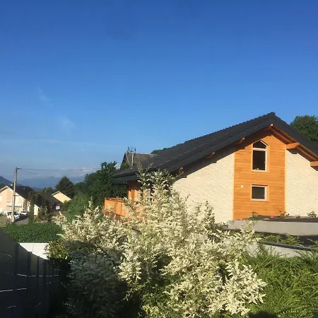 A La Campagne Σαλέ