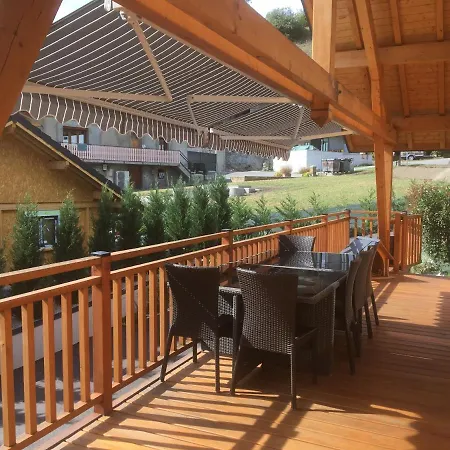 A La Campagne Chalet *